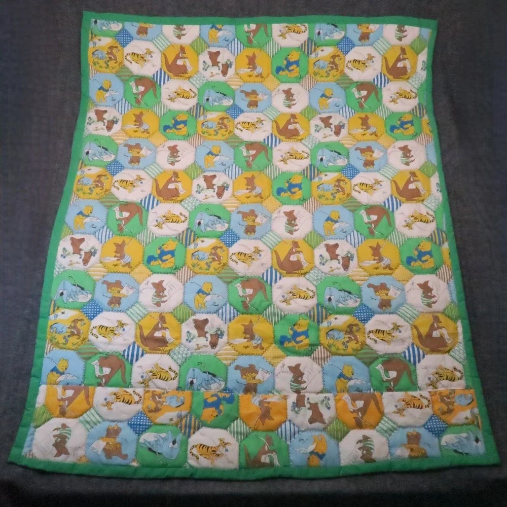 Winnie the Pooh Hexagon Patchwork Quilt Blanket 52x43 Green Nursery Crib Vtg 70s
